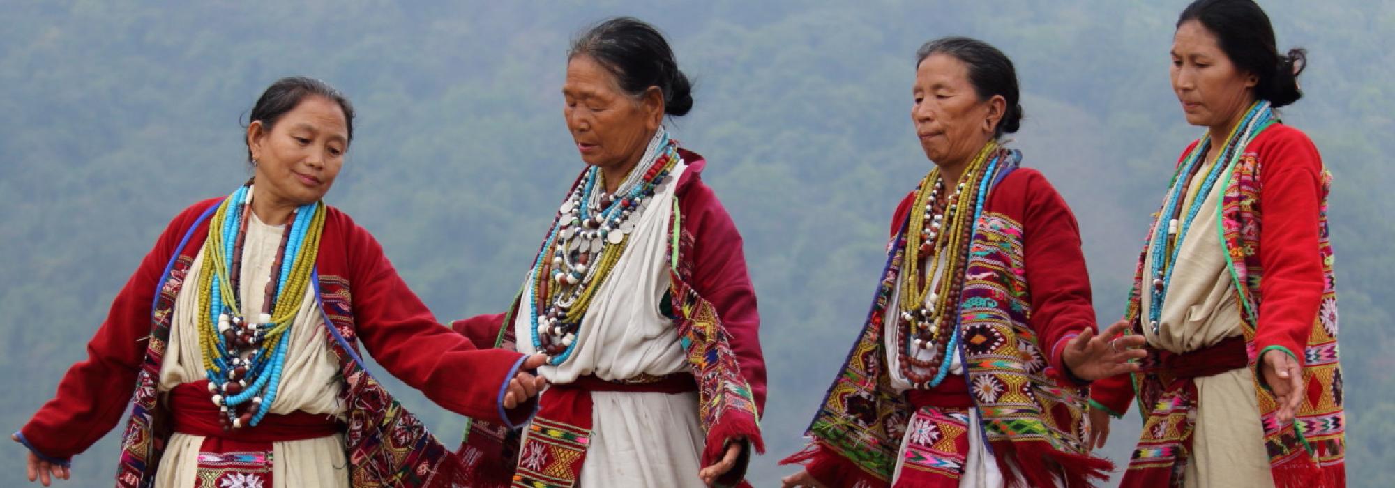Northern India – Women dancing